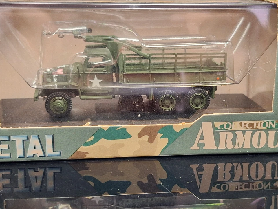 CDC 1:72 modello finito Metal Armour Collection 3141 U.S. 2,5T camion carico ... - Immagine 1 di 3