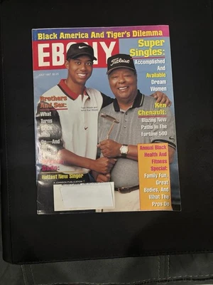 Vintage EBONY Tiger Woods & Father Earl Woods Magazine 1997 Foto 1 de 4