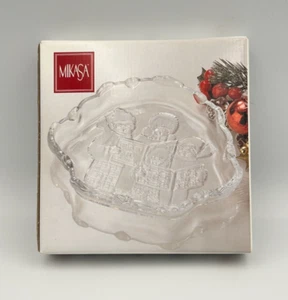 Mikasa Holiday Themed Carolers Etched Glass Sweet Dish in Box - Picture 1 of 10