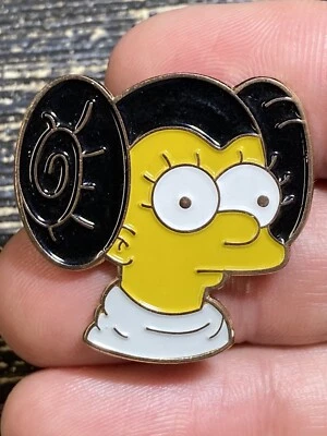 Lady Lisa Star Wars Simpsons Lapel Pin Vest Collectible EUC K505 - Image 1 of 2