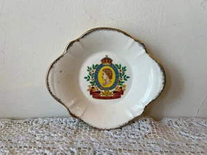 Queen Elizabeth II Trinket Bowl 6" Wide Royal Harvey - Imagen 1 de 2