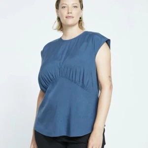 Top Universal Standard Cooling Stretch Cupro Shell azul tormenta para mujer talla XS 10 - Imagen 1 de 11
