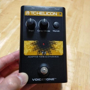 TC Helicon T1 Adaptive Tone Dynamics Processor Vocal Effects Pedal Tested Workin - Picture 1 of 5