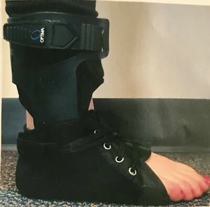 Optima OM-71 Right Ankle Support System - Medium  - Picture 1 of 3