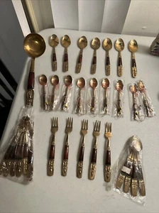 VINTAGE SET MIT 32 GOLDTON HOLZ BUDDHA DEMITASSE BESTECK - THAILAND - Bild 1 von 20