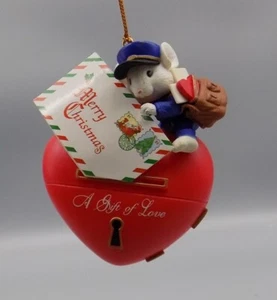 Maus Postbote Herz mit Schlüsselloch Borte ein Home Ornament Neu Kmart Baum Charm - Bild 1 von 6