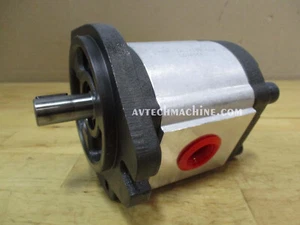 Hydromax Hydraulic Gear Pump Operational Pressure 280Kg HGP-3AI-F17R-X-2B - Picture 1 of 5