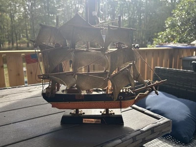 Антикварная модель корабля Bonhomme Richard - Изображение 1 из 2