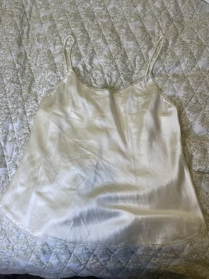 Vintage Olga Satin Camisole Ivory Lace Trim Embroidered Logo Size 36 USA - Imagem 1 de 4