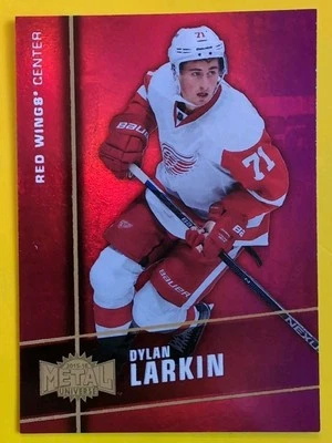 DYLAN LARKIN RED PRECIOUS METAL GEMS 2015-16 FLEER SHOWCASE /150 RC #MU-8 WINGS - Image 1 of 4