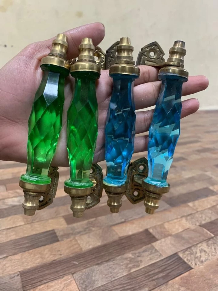 Manija de puerta de latón de vidrio verde y azul cortado cristal/cortado estilo antiguo de 5,5"" 4 piezas Foto 1 de 4