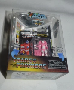 MICROFIGURAS Y CÓMICS MÁS PEQUEÑOS DEL MUNDO 2023 - TRANS FORMERS ARCEE - Imagen 1 de 5