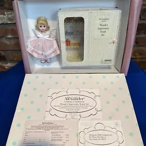 Bambola Madame Alexander 8” #36130 80° anniversario WENDY’S set baule armadio NUOVO - Foto 1 di 19