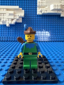 Lego Castle, Camouflaged Outpost 6066 ForestmanFigure Near Mint Condition