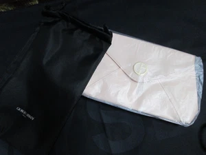 GIORGIO ARMANI BEAUTY NUDE BOLSA/BOLSA DE MAQUILLAJE PREMIUM CON BOLSA PARA EL POLVO-NUEVO Bolso sin asas Elegante - Imagen 1 de 6