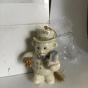 Lenox Classics 2002 Teddy & Packages Ornament w/ Box - Picture 1 of 4