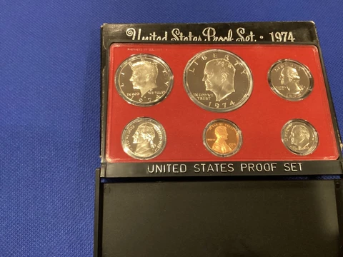 1974 Proof Coin Set Cover