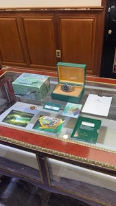 2004 Rolex Submariner Model 16610 with Box, Papers, 2021 Rolex Service Card - Picture 1 of 10