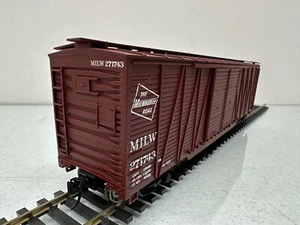 Atlas #2001562 Milwaukee 50'  Single Sheathed Box Car 2 Rail O Scale NEW - Picture 1 of 16