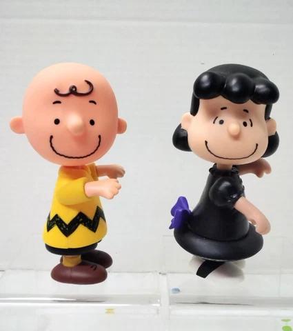 Charlie Brown & Lucy Poseable Arms Hands & Head Figures Peanuts PMI 5" Cover