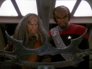 Star Trek Deep Space 9 Script "The Sword of Kahless" (9/29/95) -Reprint Klingons - Picture 1 of 6