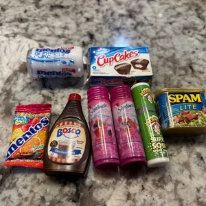 Lot Zuru Mini Marken - Bosch, Mentos, Spam, Hostess Cupcakes, Skintimate, Sprengköpfe + - Bild 1 von 3