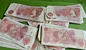 4 Ten Shilling Notes- from the 1955 - 66 - 3 chief cashiers - well used - Picture 1 of 6