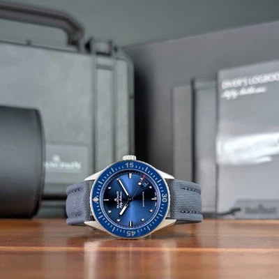 Caja y tarjeta 2024 38 mm azul Blancpain Fifty Fathoms Bathyscaphe 5100 1140 O52A Foto 1 de 4
