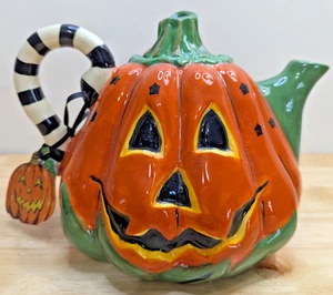 NUOVA teiera Jack-o-Lantern Blue Sky Clayworks Halloween ARANCIONE/VERDE ZUCCA NUOVA CON ETICHETTE - Foto 1 di 5