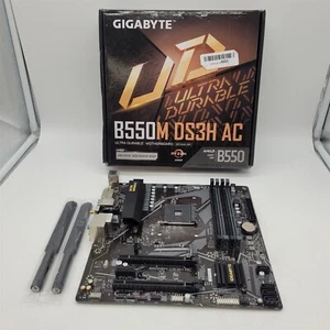 GIGABYTE B550M DS3H AC (AM4 AMD/B550/Micro ATX/DDR4/Motherboard) -NOT WORKING- - Afbeelding 1 van 6