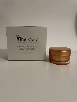 Crema hidratante de vitamina C con resveratol de viña vera Foto 1 de 2