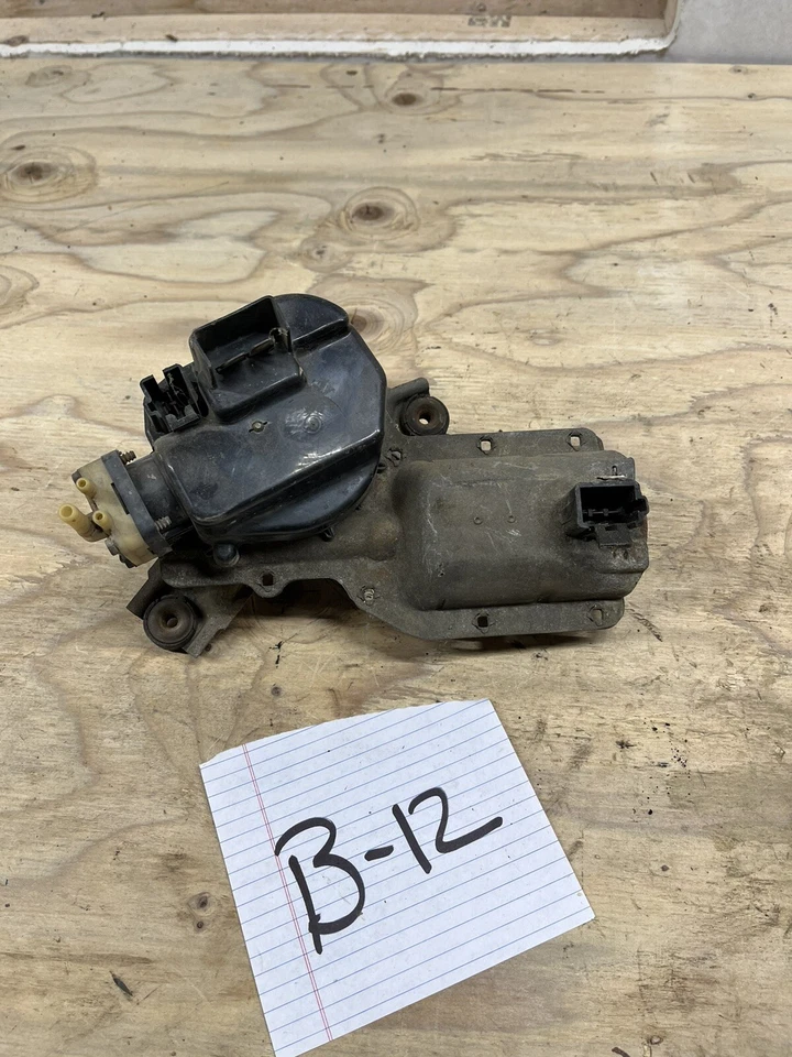 Chevrolet GMC K10 1973 1989 1986 MOTOR LIMPIAPARABRISAS CON BOMBA FUNCIONANDO 78 79 81 Foto 1 de 4