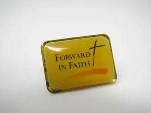 Pin Forward in Faith Hecho en EE. UU. - Imagen 1 de 4