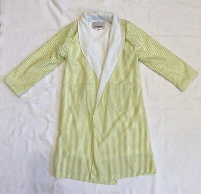 Bata Seersucker verde claro forrada con tela de rizo talla L EEUC para niñas Foto 1 de 4