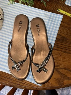 White Mountain Wedge Sandals Flip Flop BROWN Rhinestone Accent Size 7.5M Women - Image 1 of 4