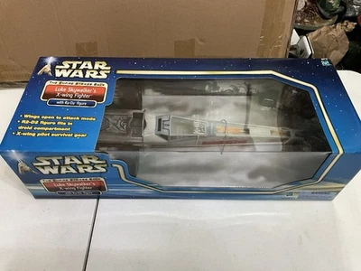 Nuevo Hasbro 2002 Star Wars Empire Strikes Back Luke Skywalker's X-Wing con R2-D2 Foto 1 de 4