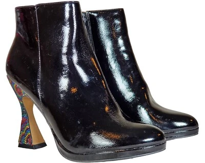 Betsey Johnson AVERIE Fashion Boots Black Faux Patent Leather Women's US 9  New - Image 1 of 4