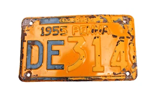 VINTAGE ANTIQUE 1955 PENNA LICENSE PLATE DE314 GARAGE MAN CAVE DECOR - Picture 1 of 1