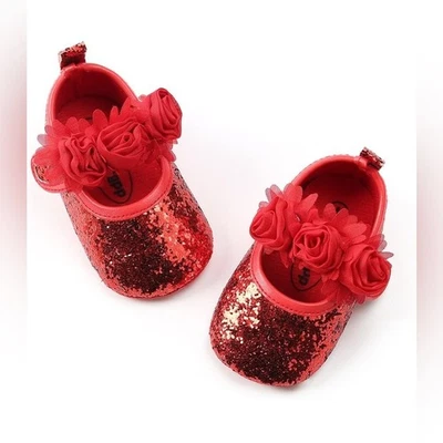 NUEVO Zapato Rojo Brillo Niñas Mary Jane Bebé Niños Pequeños Talla 3 6-9 Meses Foto 1 de 4