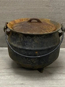 VINTAGE ALBERT MFG CO LOS ANGELES CAST IRON BEAN POT WITH LID CAULDRON - Picture 1 of 12