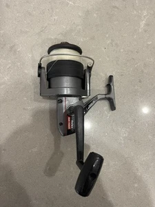 Vintage Daiwa BW7000 Spinn Angelrolle Süß Salzwasser Graphit Spule - Bild 1 von 9