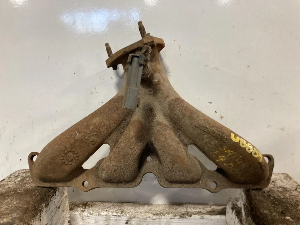 Coletor de escape usado serve: 1993 Saturn s series DOHC grau A - Imagem 1 de 4