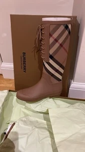 Burberry Vintage check and rubber rain boots - Picture 1 of 21