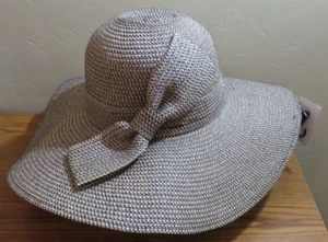 MANHATTAN HAT CO. WIDE BRIM BEACH SUN HAT PACKABLE FOLDABLE STRAWLIKE ONE SIZE - Picture 1 of 6