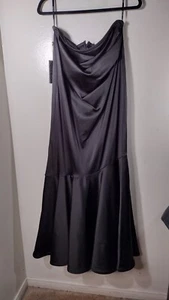 Tadashi Shoji Fit and Flare schwarzes Kleid Größe 12 schulterfrei  - Bild 1 von 5