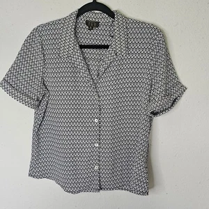 OLM brand Boxy Mother of Pearl Button Up Blouse Career Professional Size Medium - Picture 1 of 12