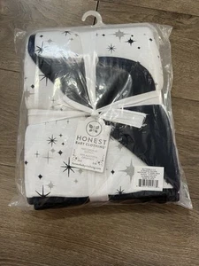 Honest Lightweight Reversible Quilted Blanket New - Picture 1 of 4