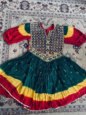 Vestido Boho Vintage Años 70 Afghan Kuchi Bordado Cuentas Multicolor XS/S Foto 1 de 4