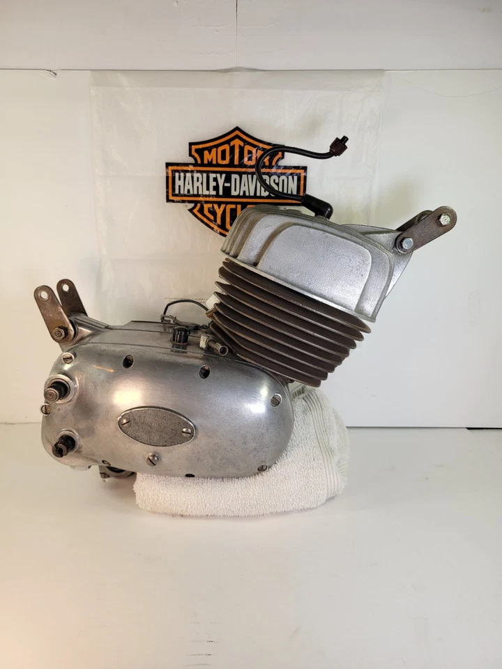 Harley-Davidson Baja 1970 MSR-100 motor de carreras de competición AMF Aermacchi Italia  Foto 1 de 4