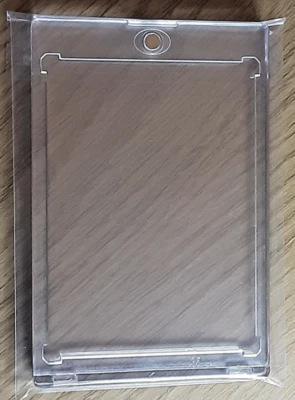 35 PT-MAGNECTIC ULTRA CLEAR CARD HOLDER.  BRAND NEW. - Image 1 of 2